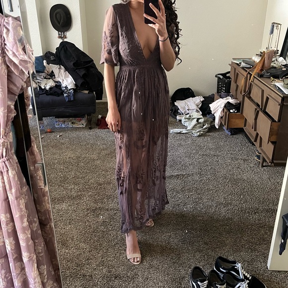 Lace romper - Picture 2 of 8